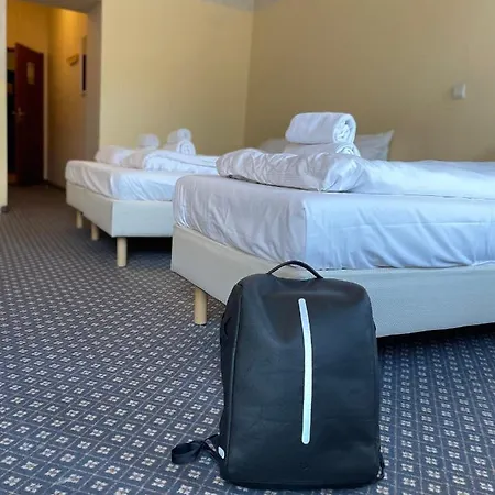 Hotel Tabor Rooms-3